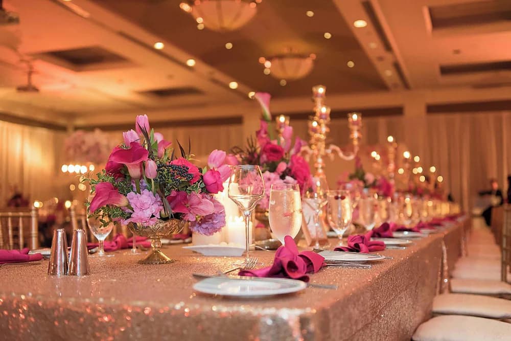 Banquet hall