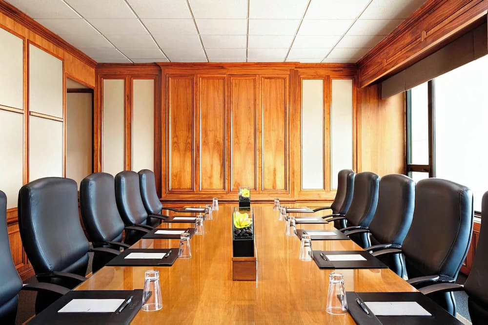 Meeting facility