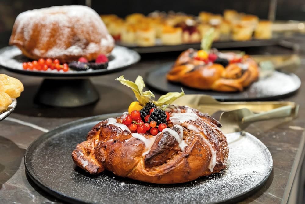 Breakfast buffet