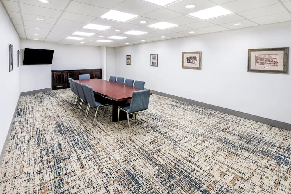 Meeting facility