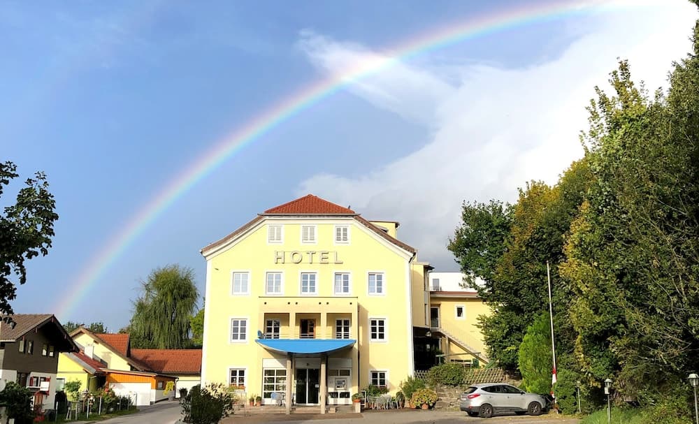 Primary image