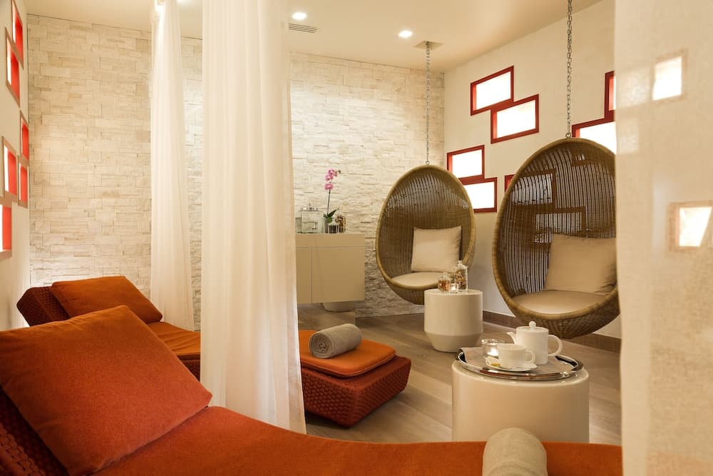 Spa reception