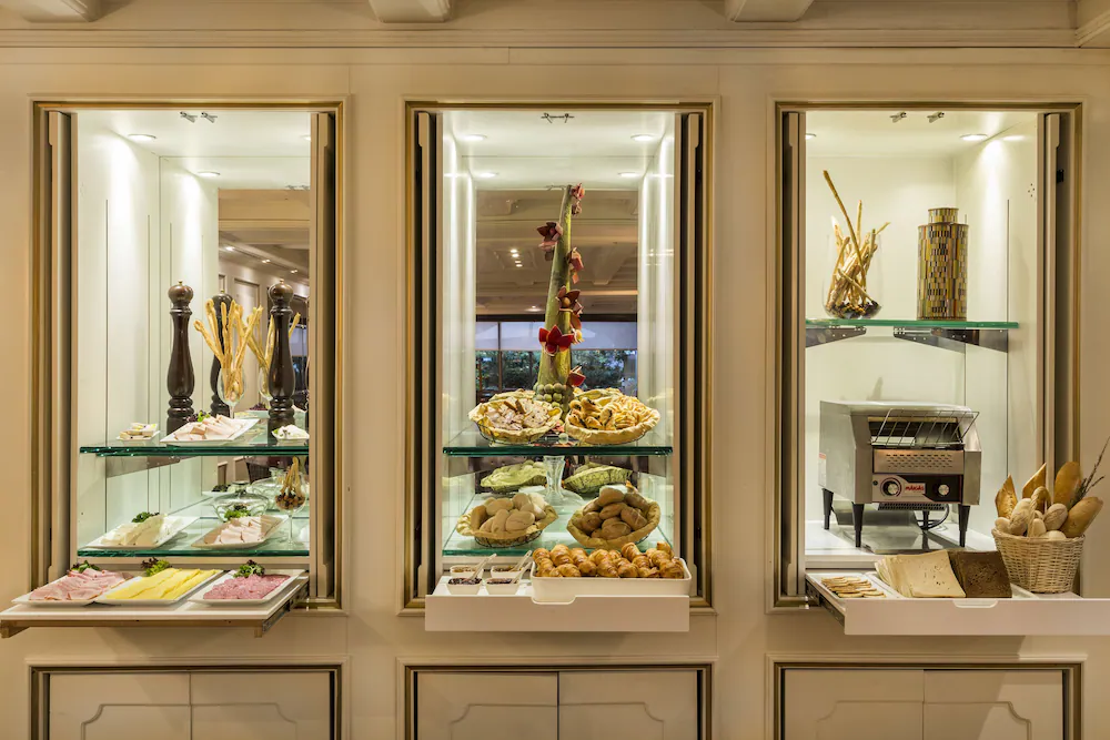 Breakfast buffet