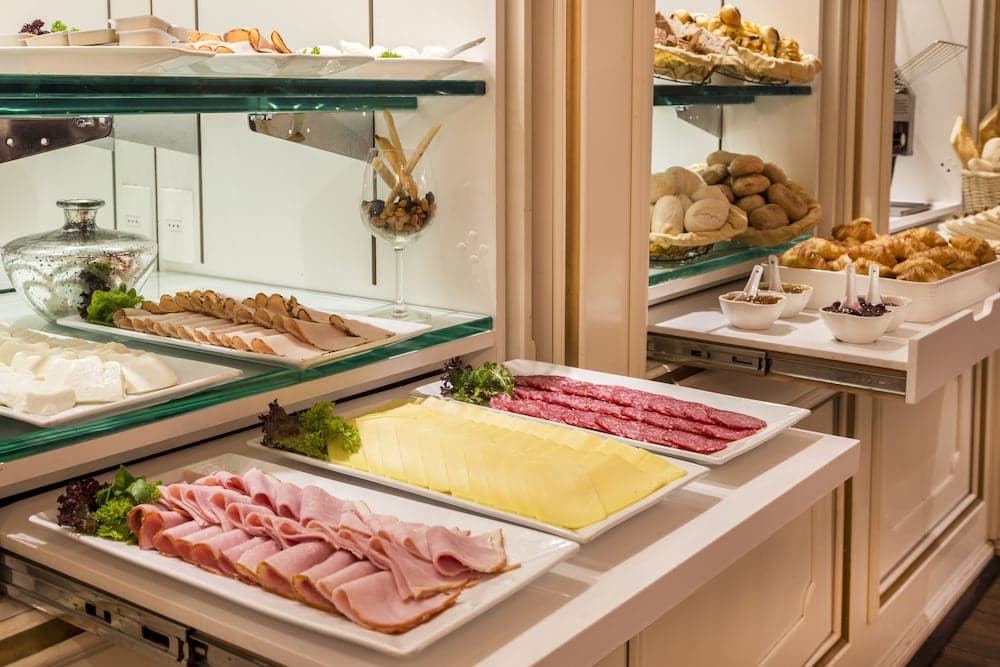 Breakfast buffet