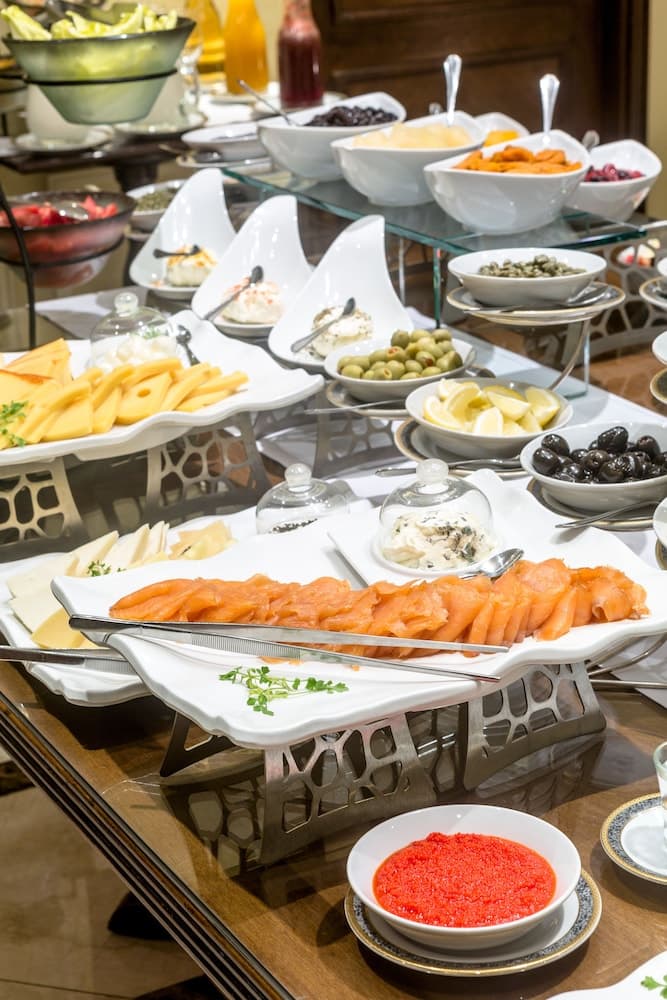 Breakfast buffet