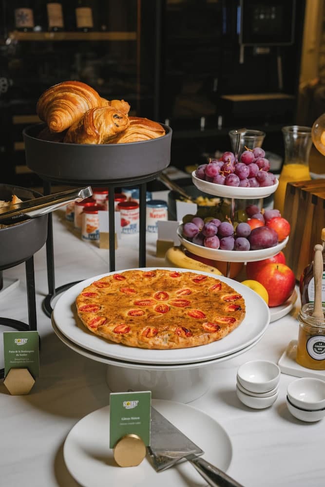 Breakfast buffet
