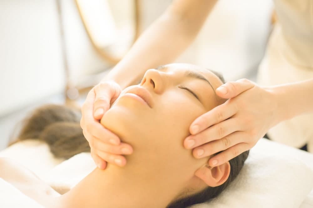 Facial