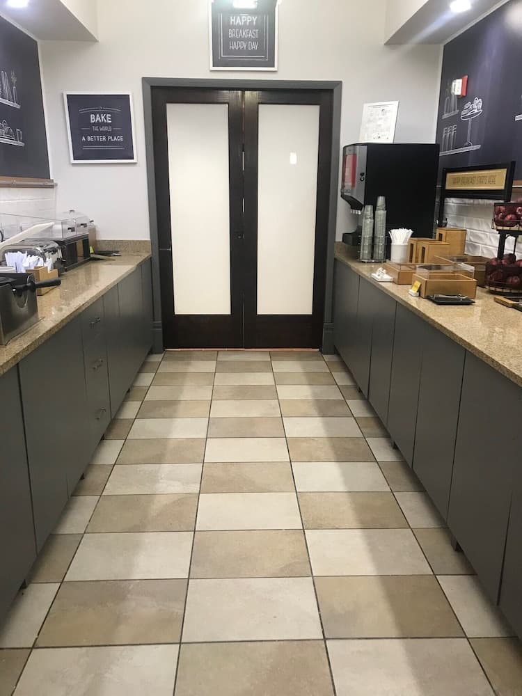 Breakfast area