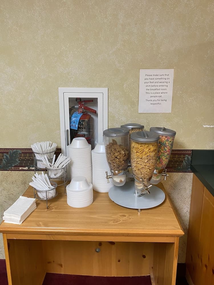 Breakfast area