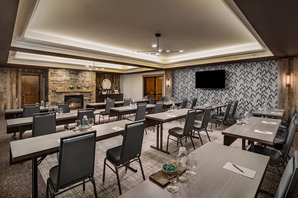 Meeting facility