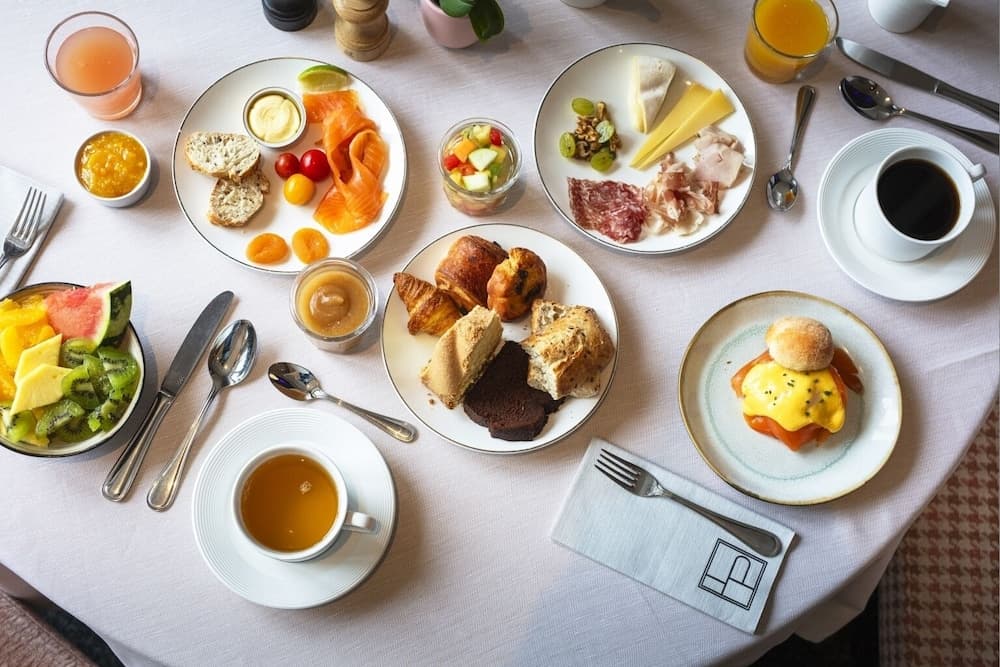 Breakfast meal
