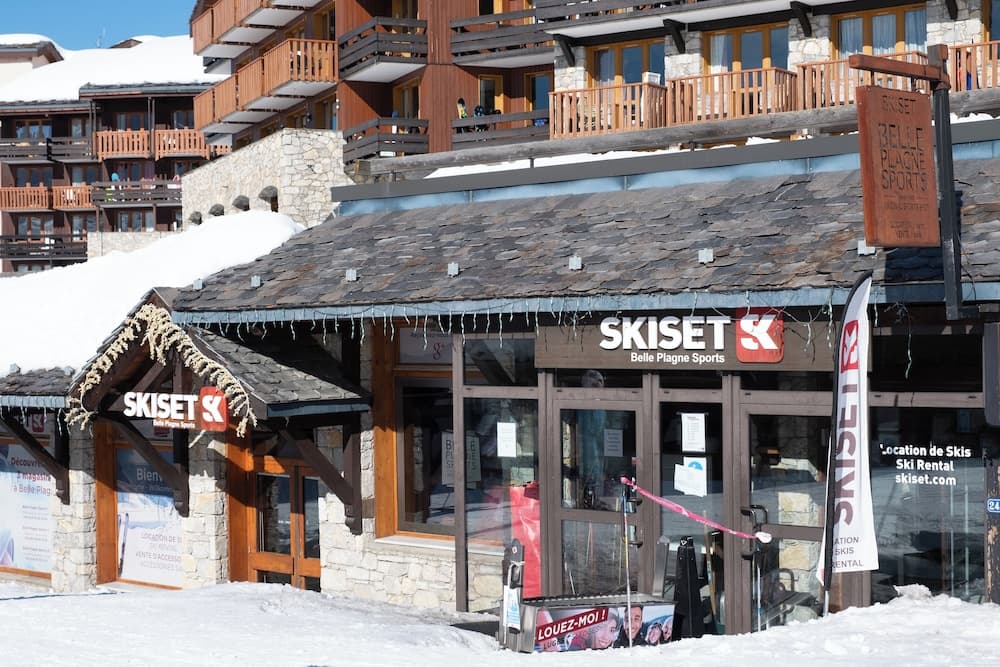 Skiing