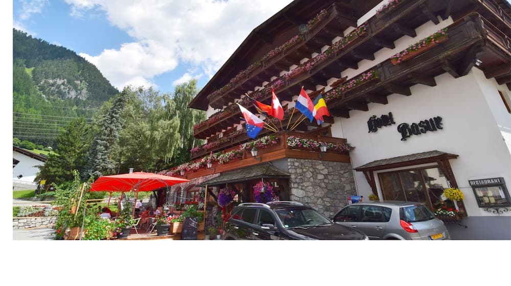 Sundeck