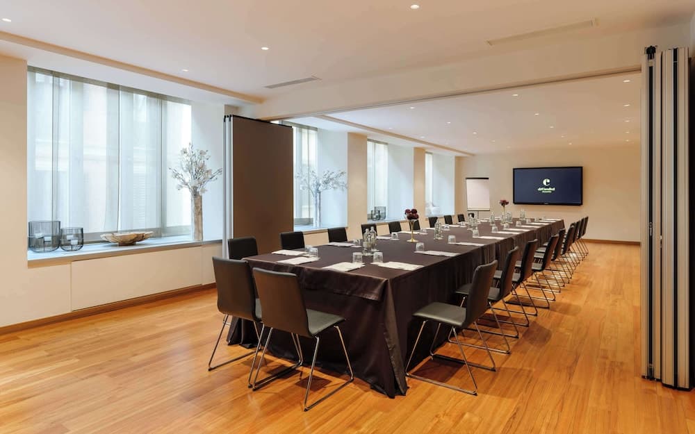 Meeting facility