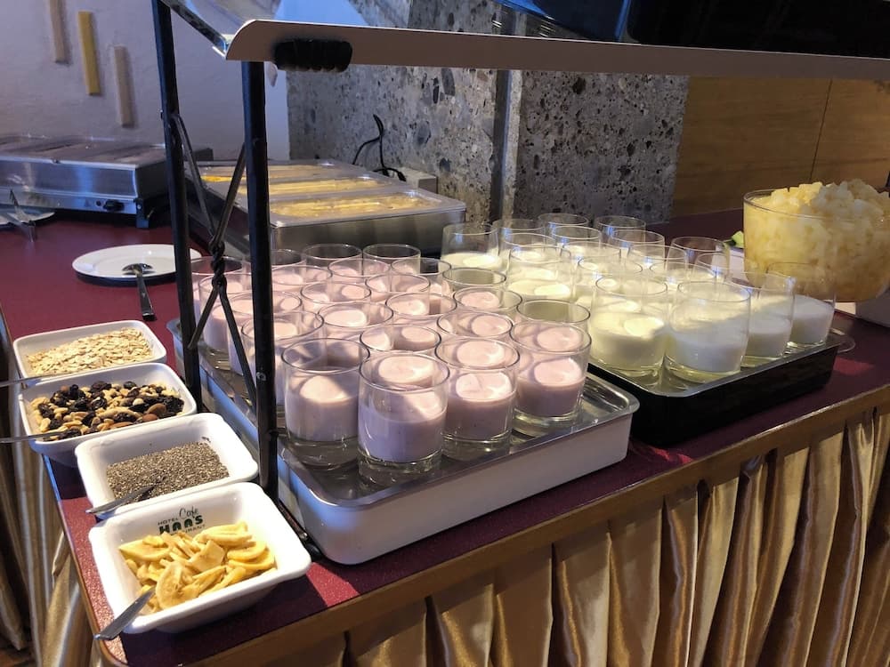 Breakfast buffet