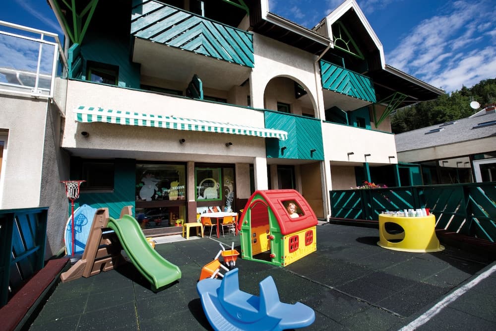 Children's play area - outdoor