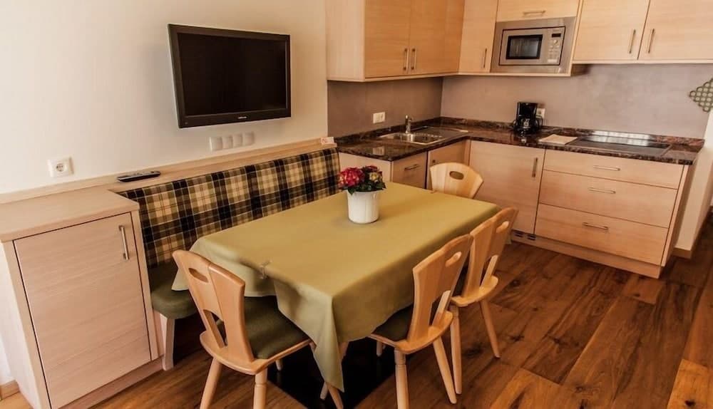 In-room dining