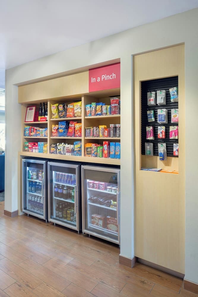 Snack bar