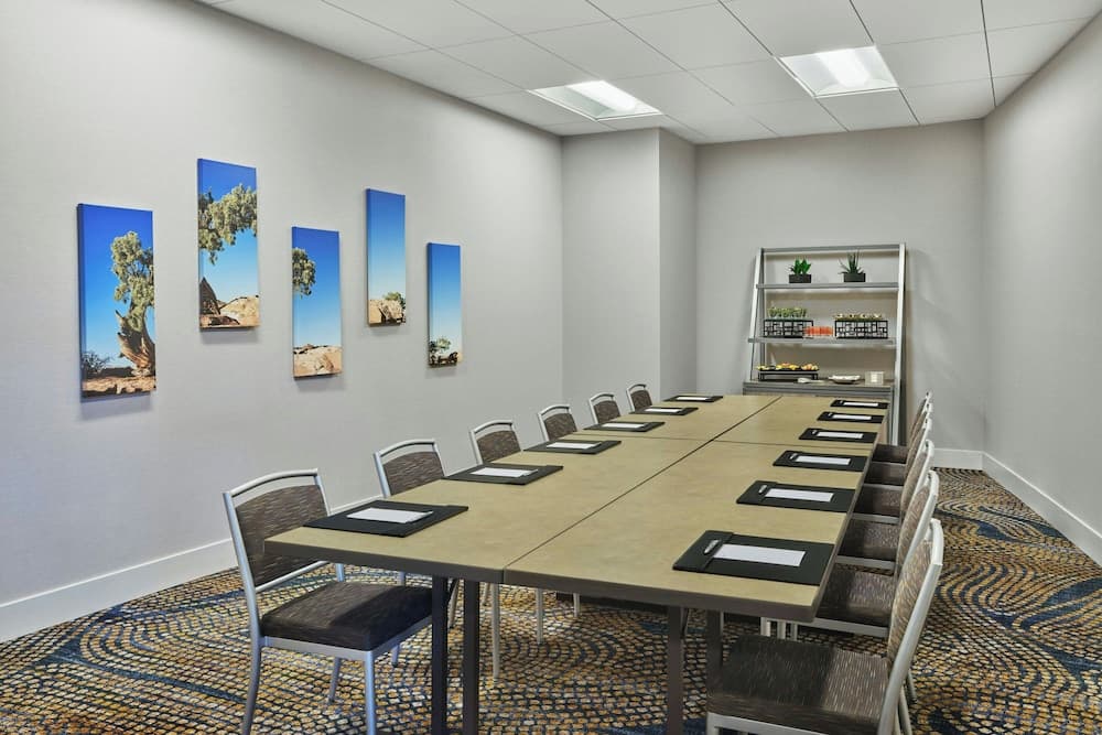 Meeting facility