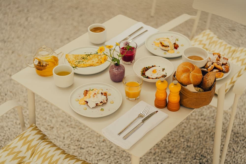 Breakfast meal