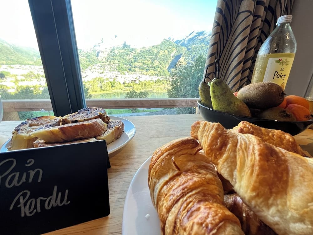 Breakfast buffet