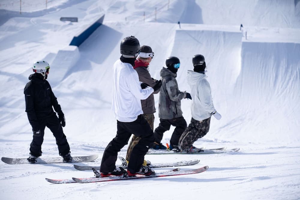 Snow and ski sports