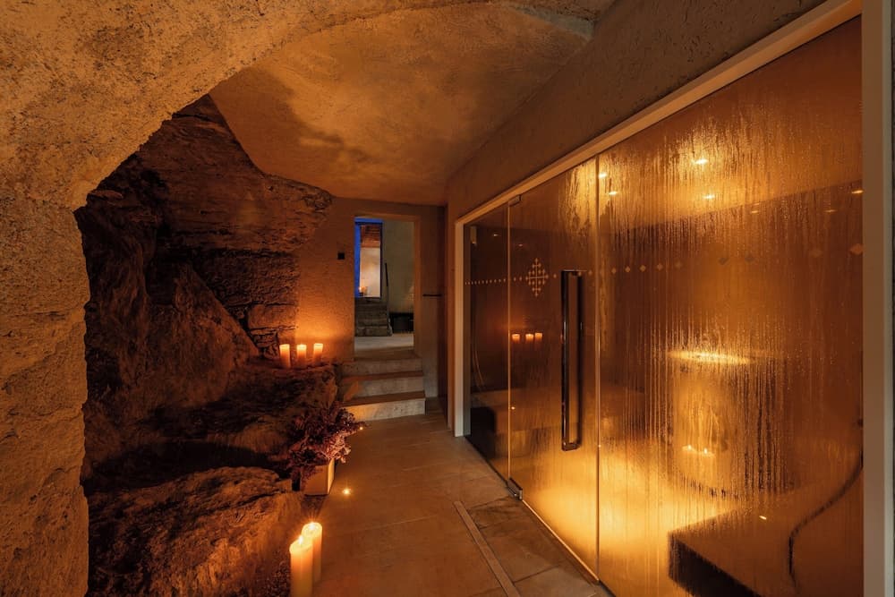 Steam room