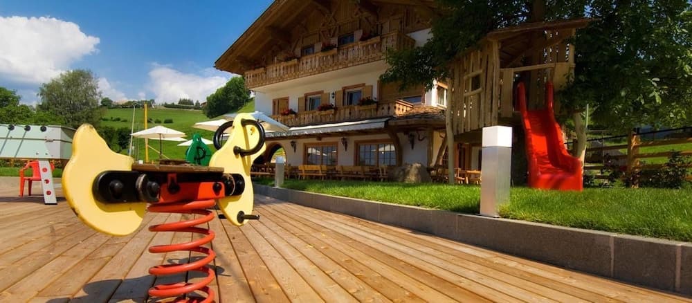 Children's play area - outdoor
