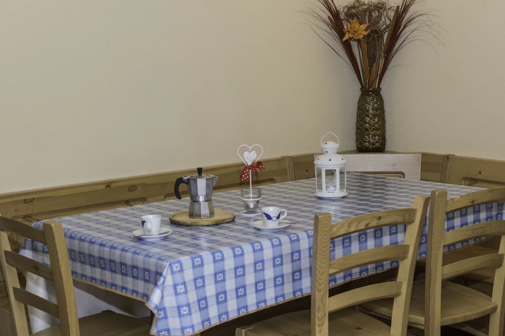 In-room dining
