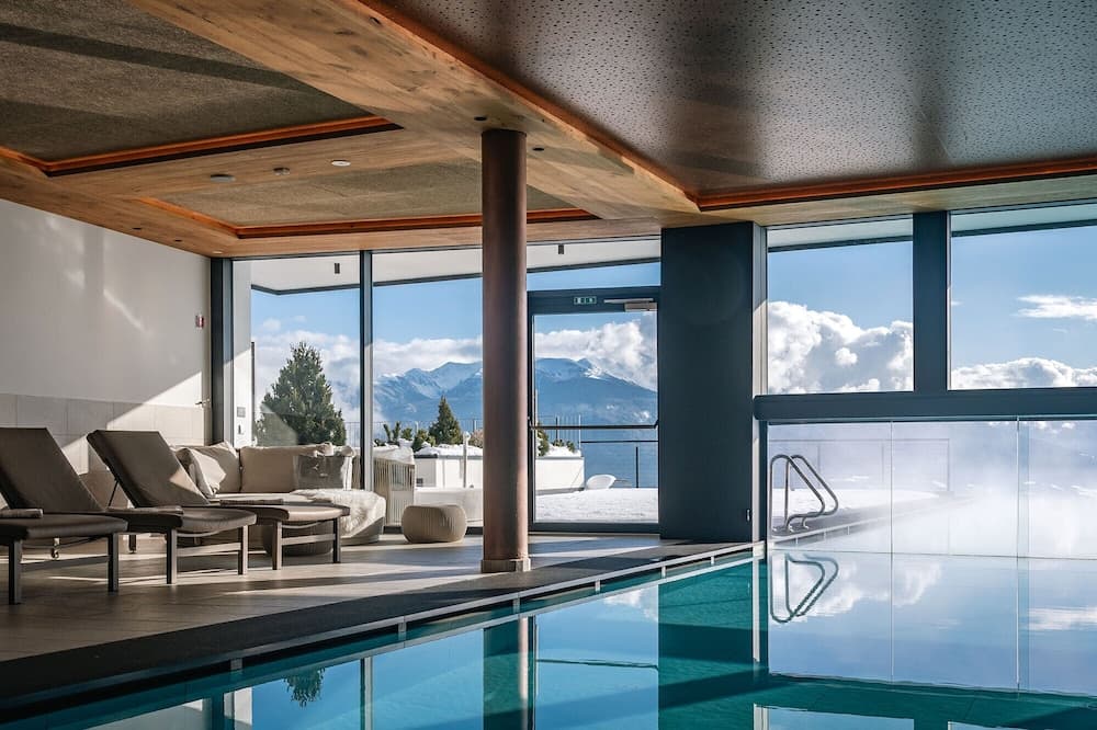 Infinity pool
