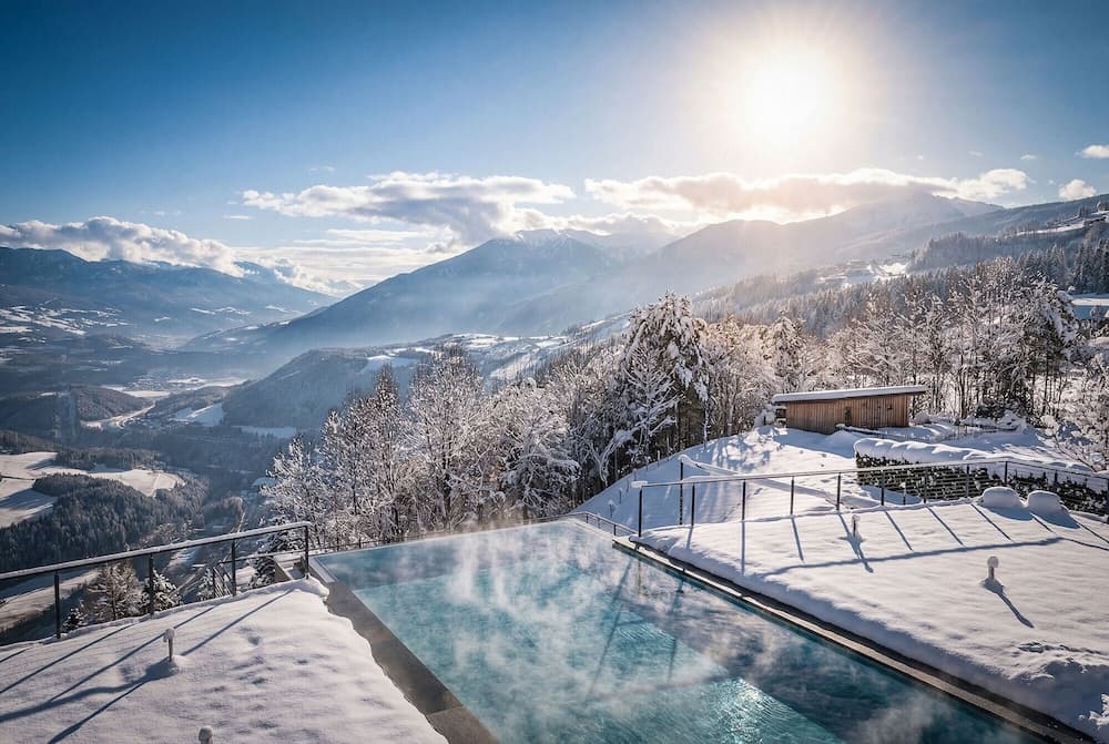 Infinity pool