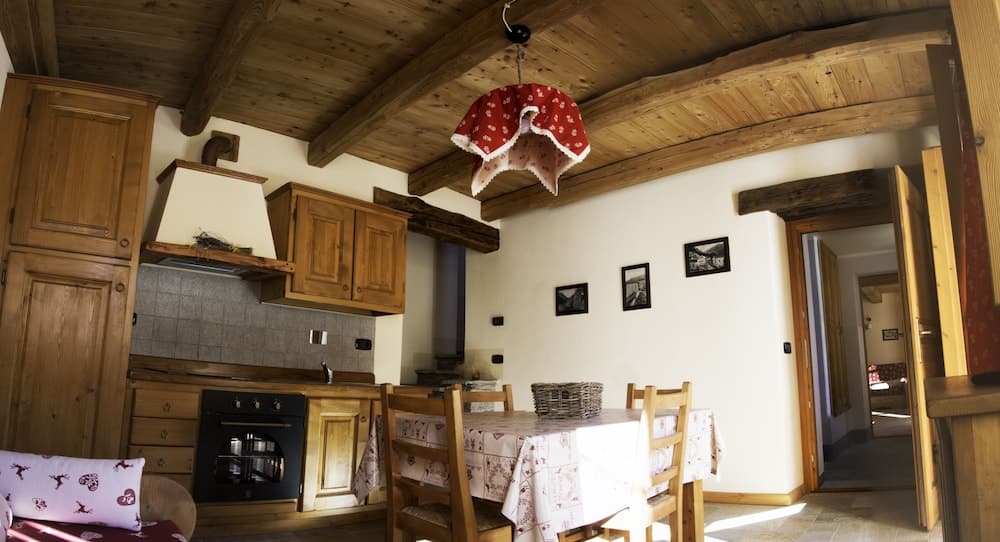 In-room dining
