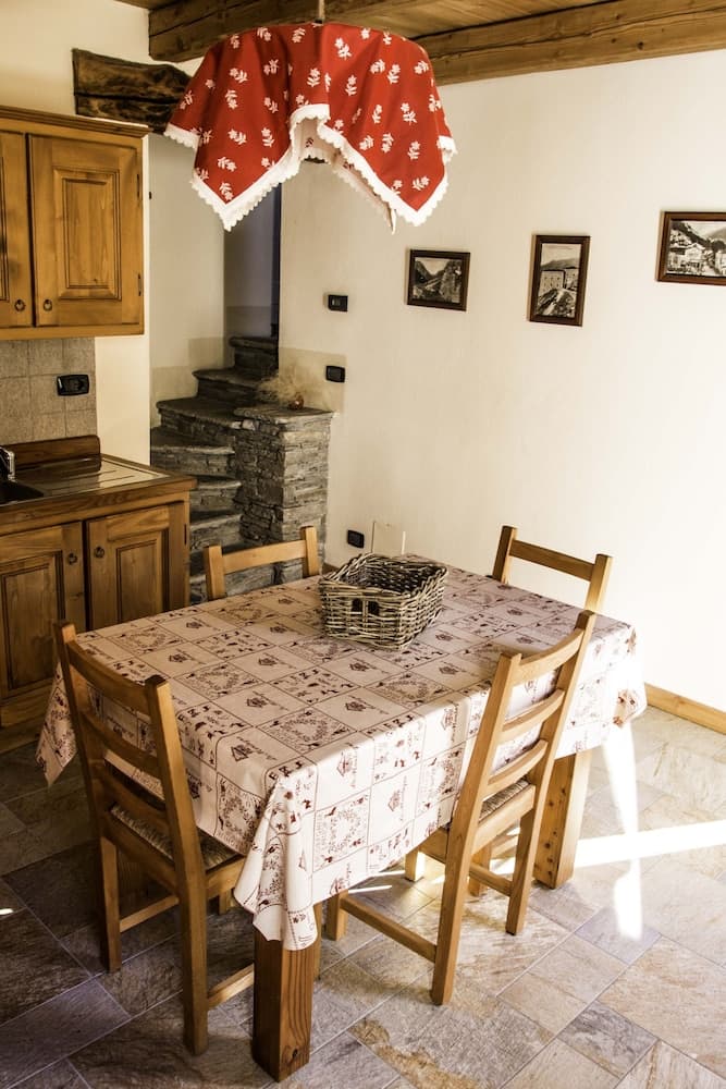 In-room dining