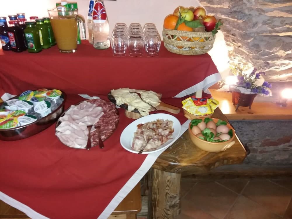 Breakfast buffet