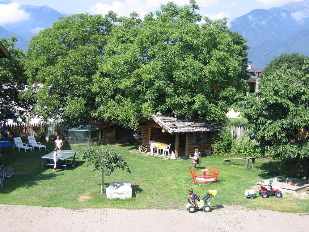 Children's play area - outdoor