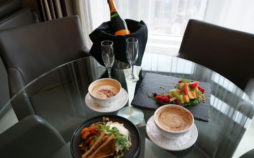Room service - dining