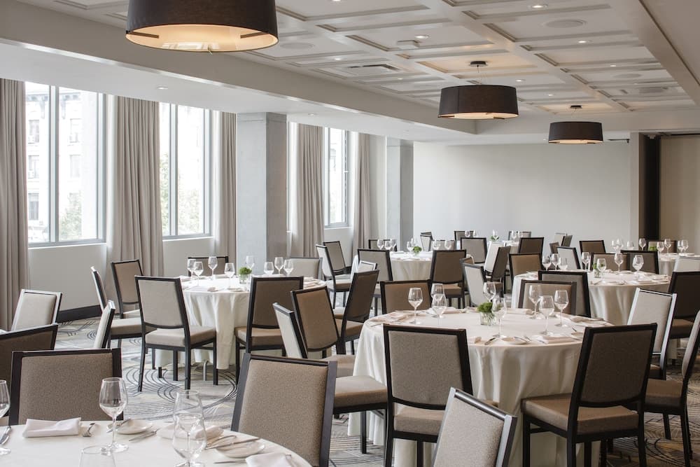Banquet hall