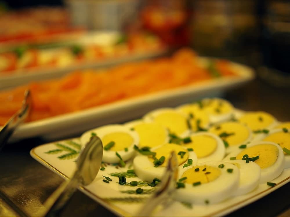 Breakfast buffet