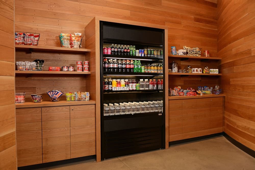 Snack bar
