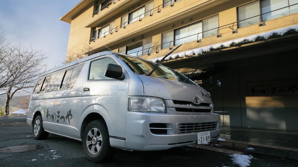 Theme park shuttle