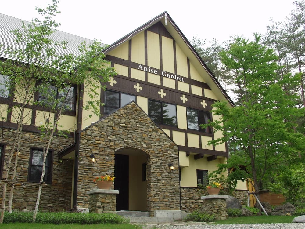 Primary image