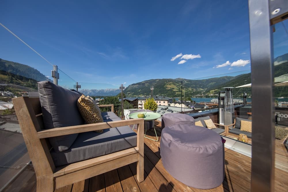 Sundeck
