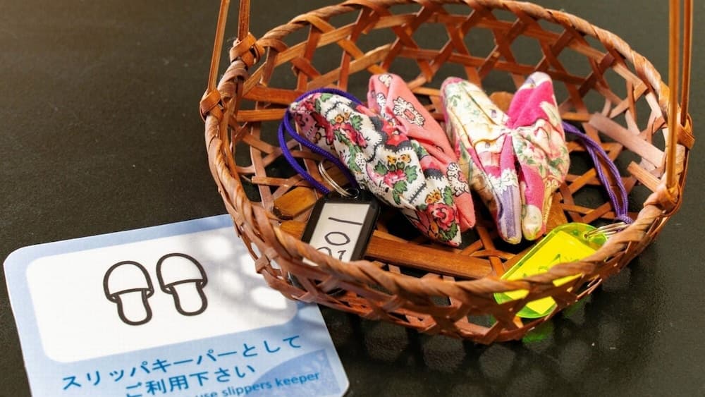 Room amenity