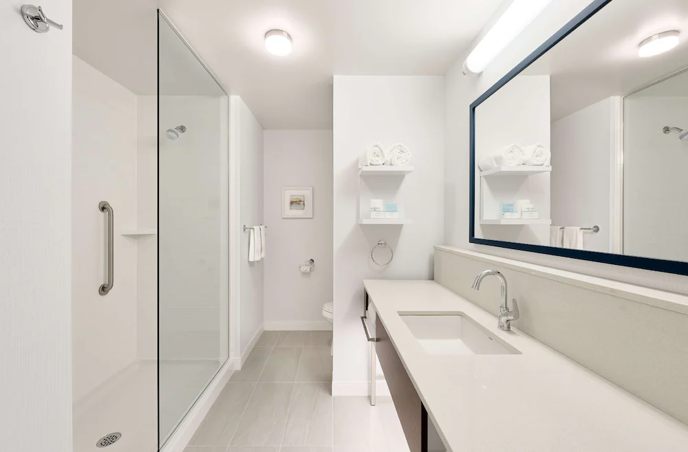 Bathroom shower