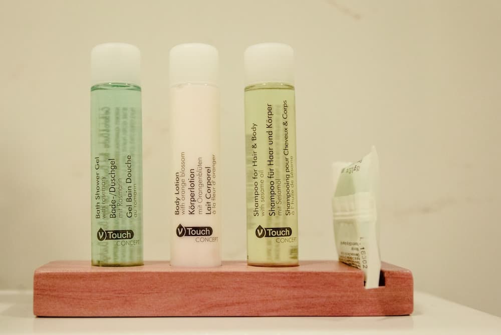 Bathroom amenities