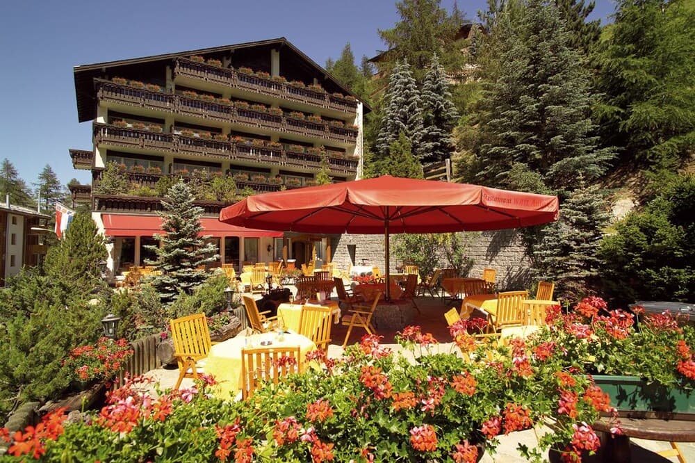 Sundeck