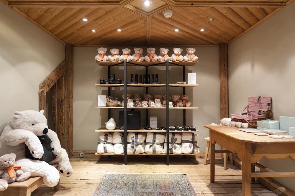 Gift shop