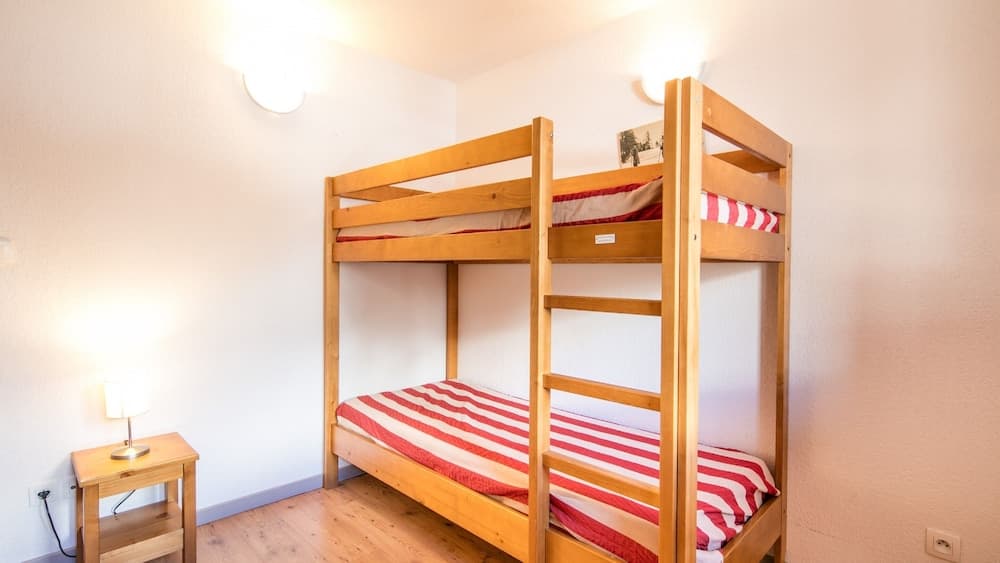 Children's theme room