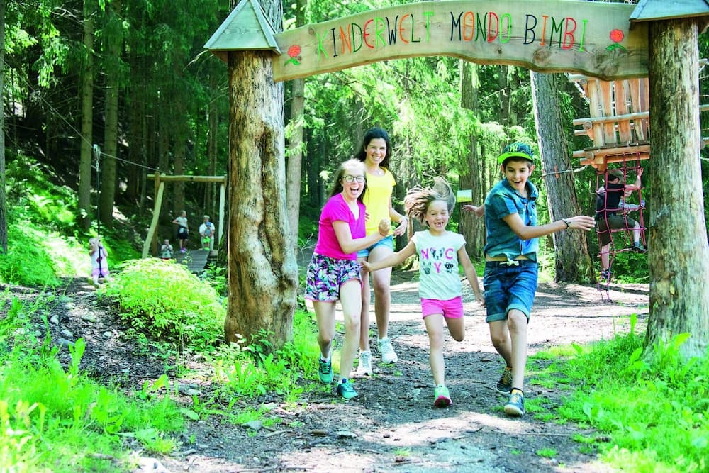 Children's play area - outdoor