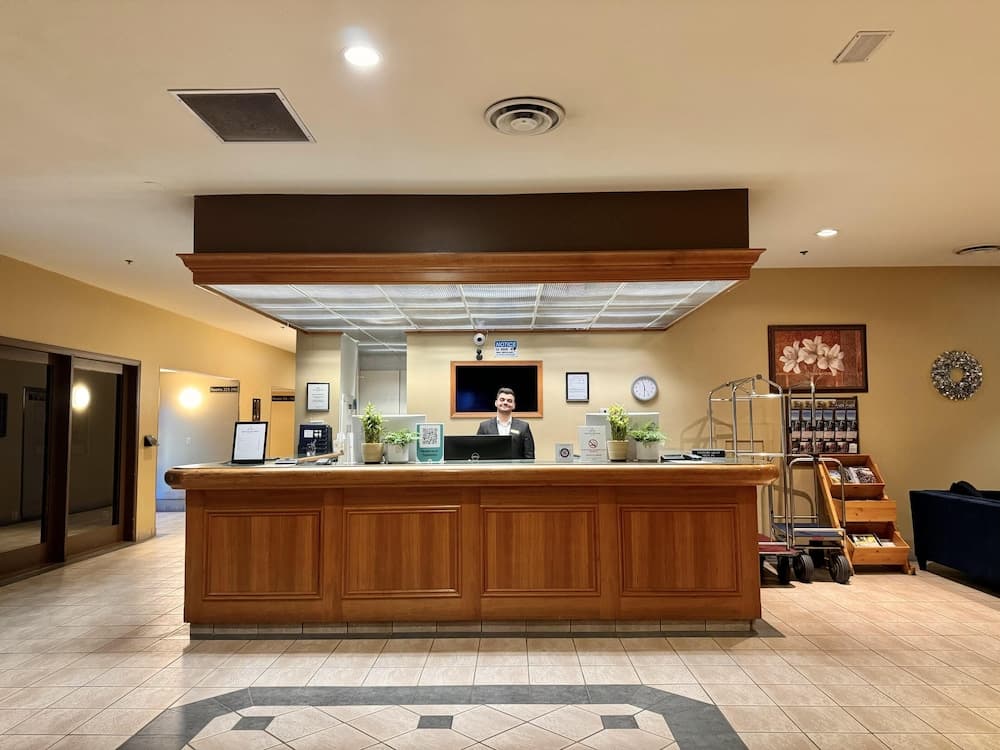 Concierge desk